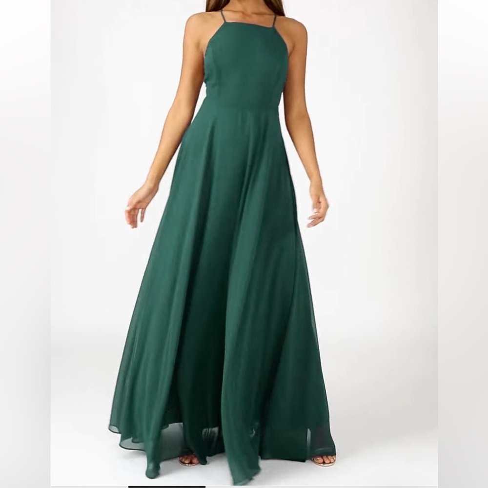 NWT Lulu’s Mythical Kind of Love Dark Green Maxi Dress
Size XS